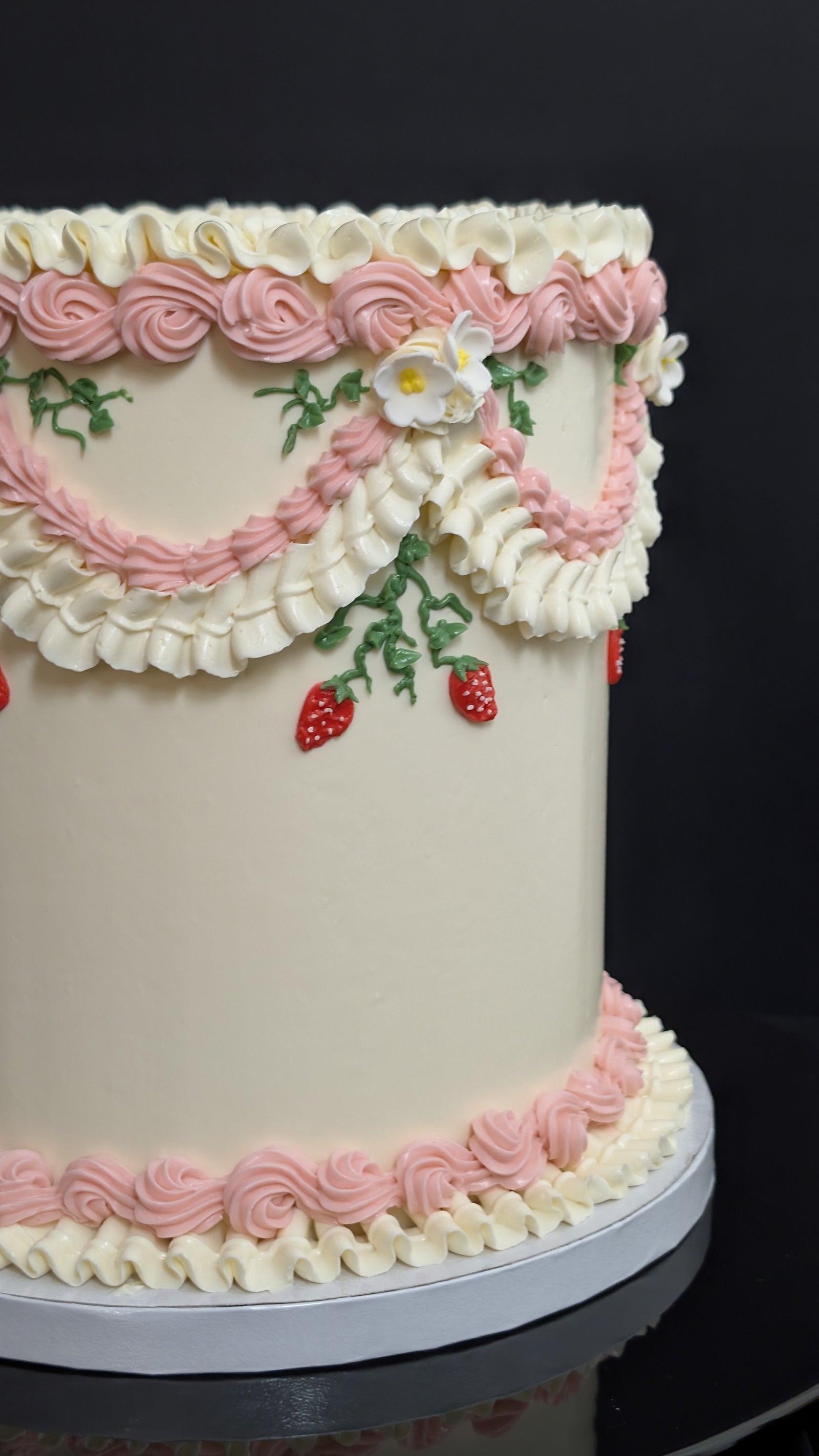 Strawberry Vintage